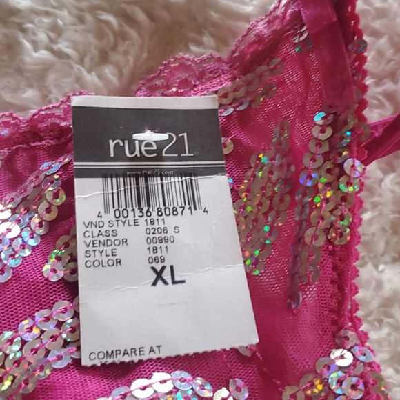 ●SOLD●Bundle pink zebra sequin green thongs - Picture 3 of 9